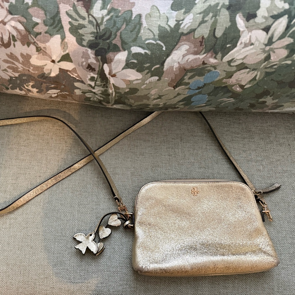 Tory Burch Metallic Gold Crossbody Bag - Picture 2 of 4
